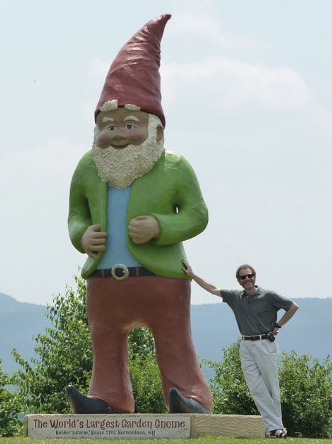 American Statues & Monuments That Can Only Exist Here